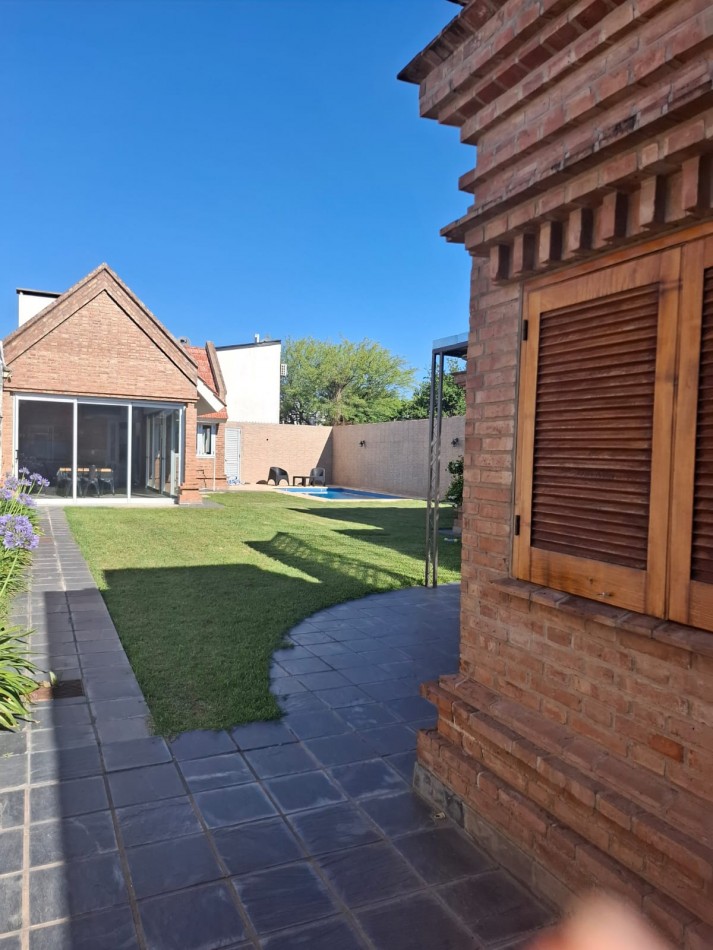 TERRA NOSTRA VENDDE ESPECTACULAR PROPIEDAD EN B° CATEDRAL