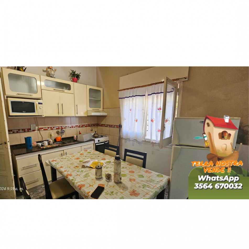 CASA CON LOCAL COMERCIAL !!