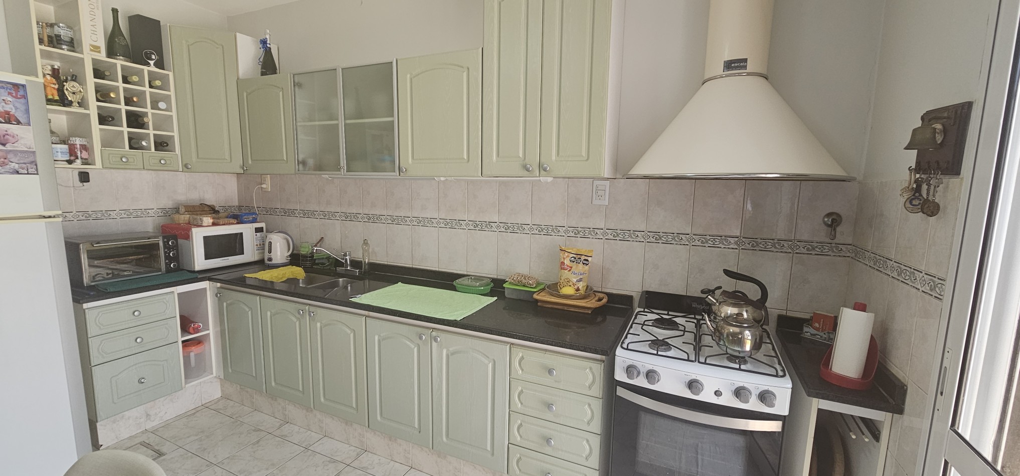TERRA NOSTRA VENDE ESPECTACULAR PROPIEDAD EN B° CHALET !!...