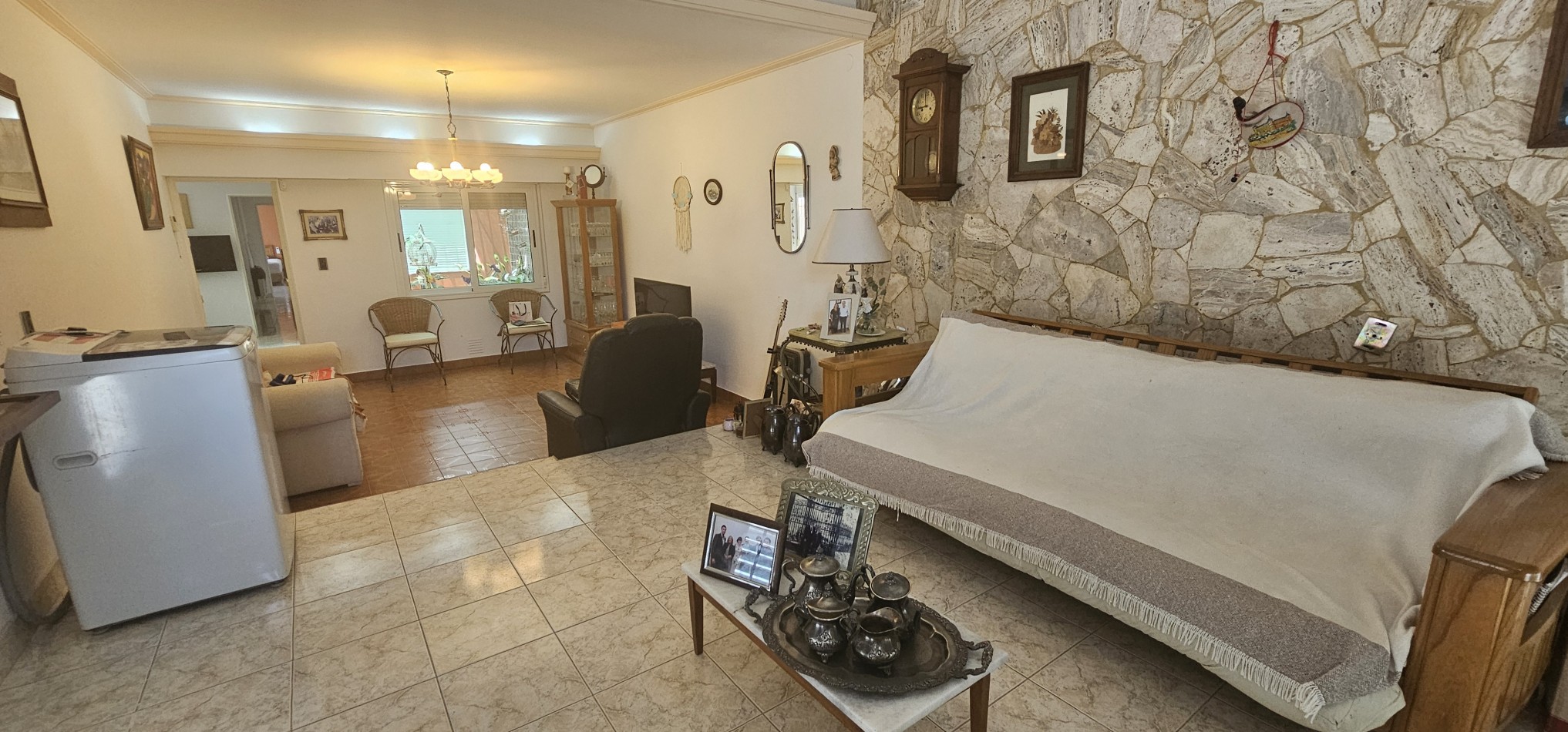 TERRA NOSTRA VENDE ESPECTACULAR PROPIEDAD EN B° CHALET !!...