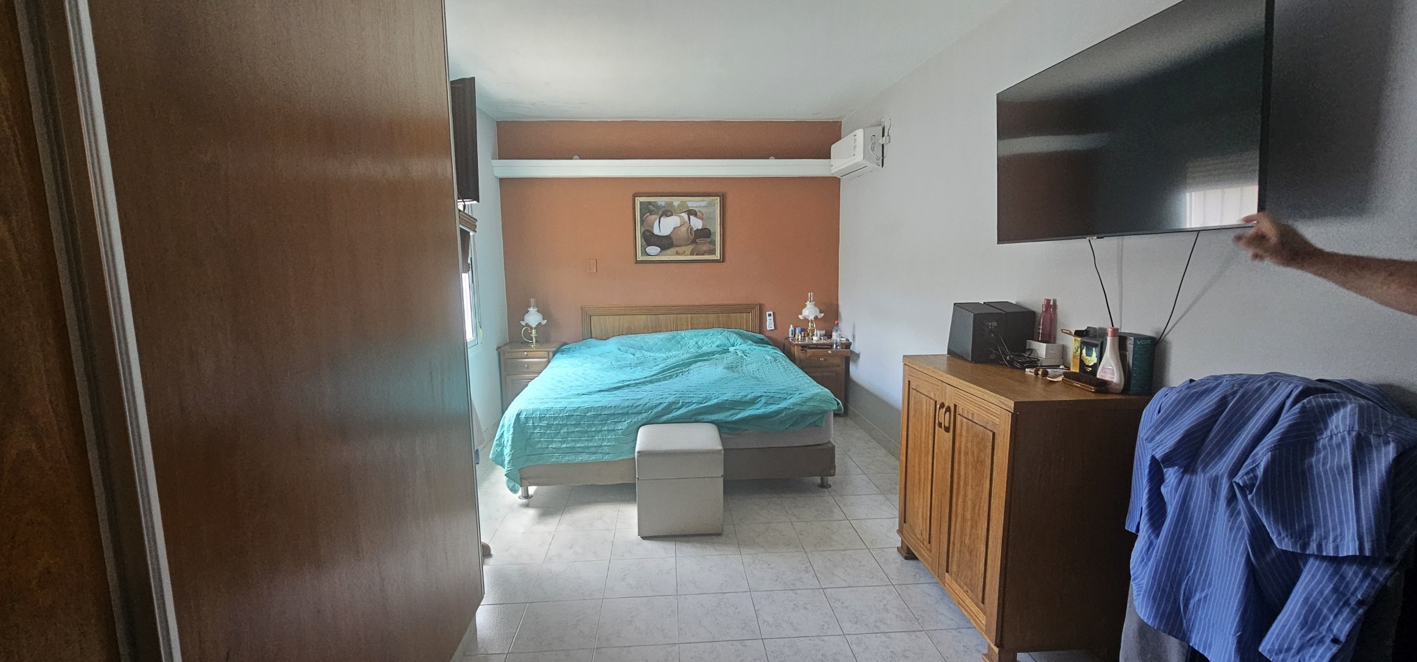 TERRA NOSTRA VENDE ESPECTACULAR PROPIEDAD EN B° CHALET !!...