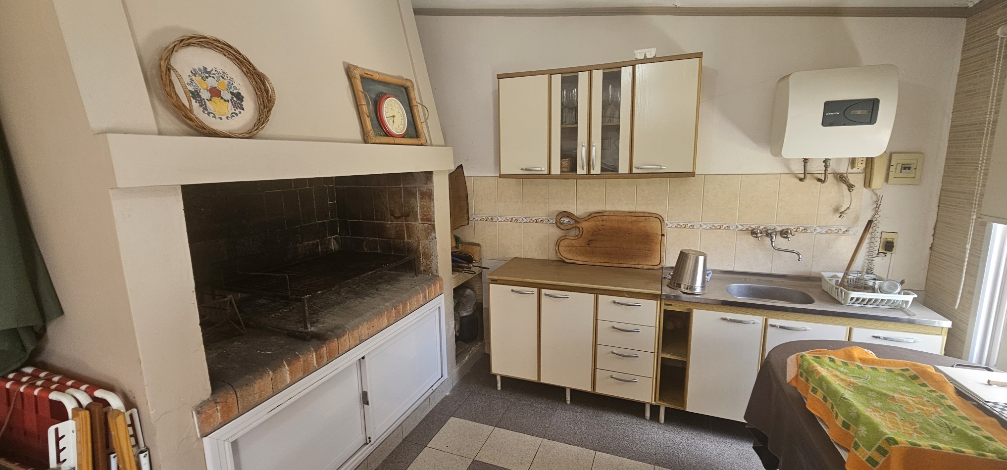 TERRA NOSTRA VENDE ESPECTACULAR PROPIEDAD EN B° CHALET !!...