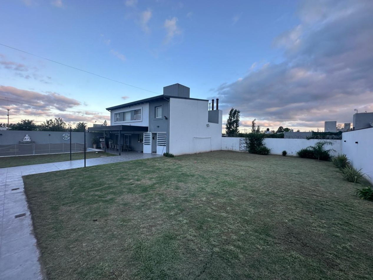 TERRA NOSTRA VENDE HERMOSA PROPIEDAD EN PARQUE LAS ROSAS !