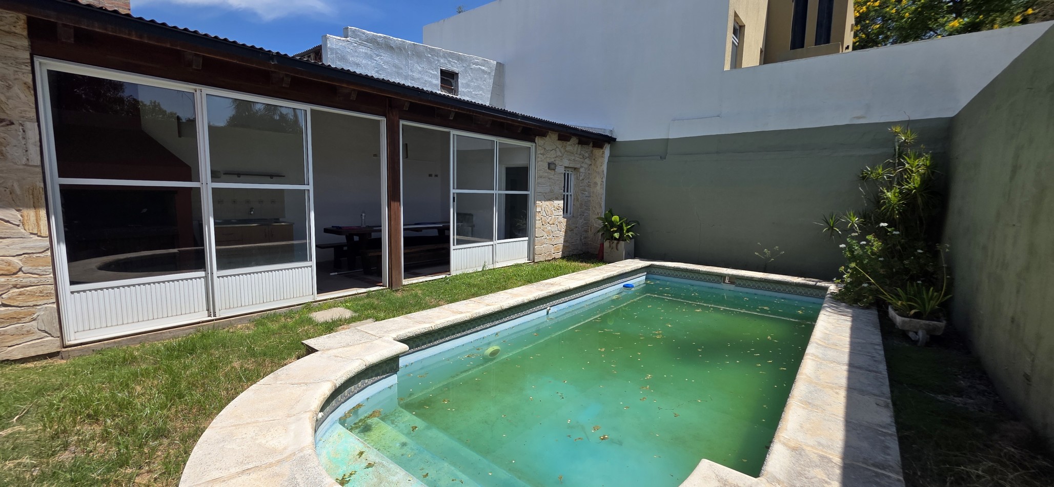 TERRA NOSTRA VENDE en B° ROCA !