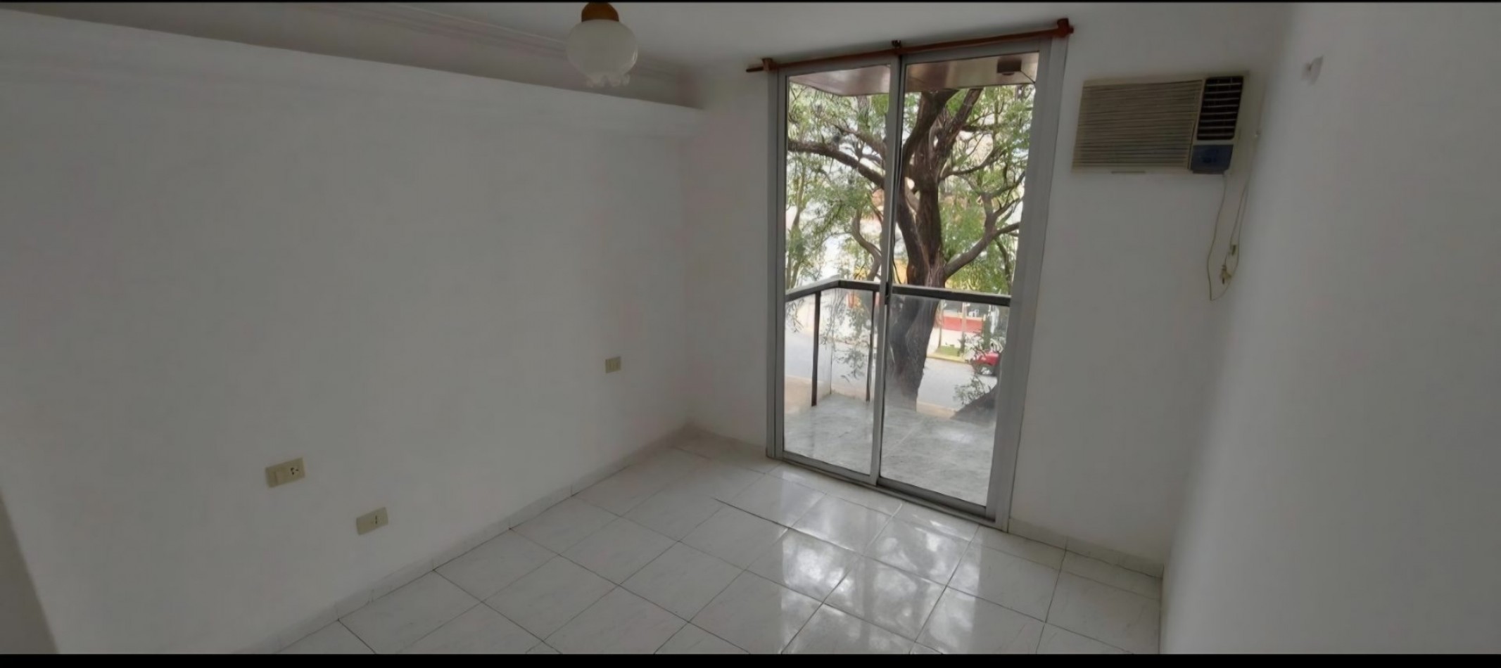 TERRA NOSTRA VENDE EN EL CENTRO CIVICO !!!!...