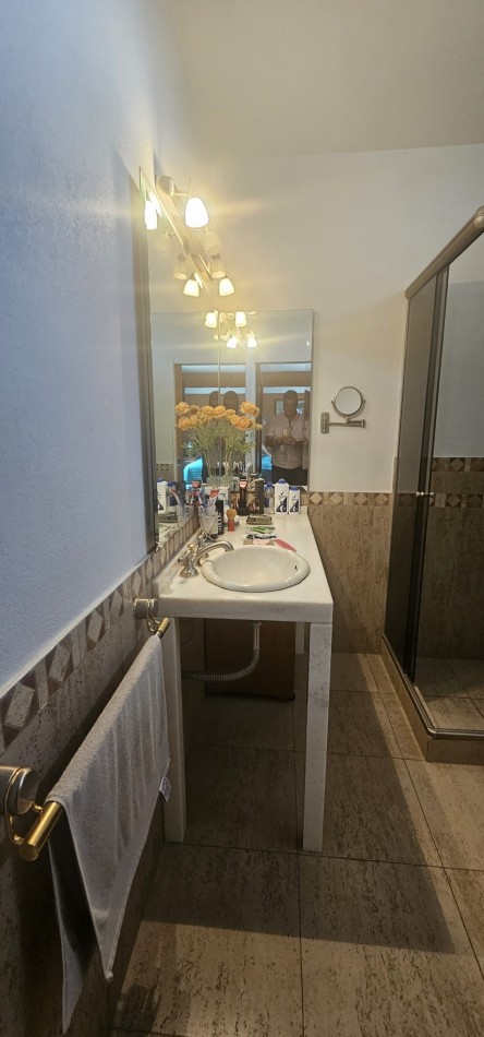 TERRA NOSTRA VENDE ESPECTACULAR PROPIEDAD EN B° CHALET !!...