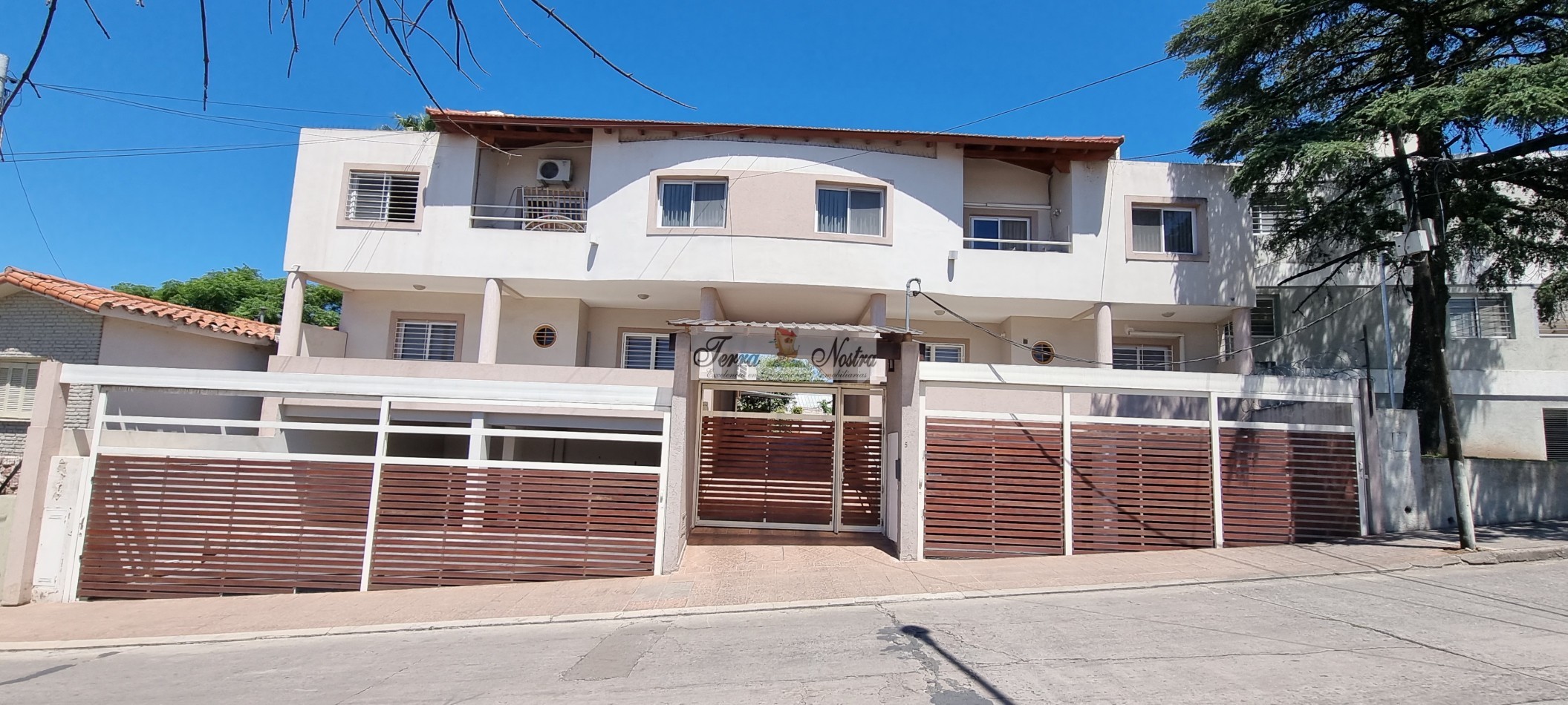 HERMOSO INMUEBLE EN VILLA CARLOS PAZ